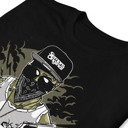 detalle de camiseta zombie gangster negra