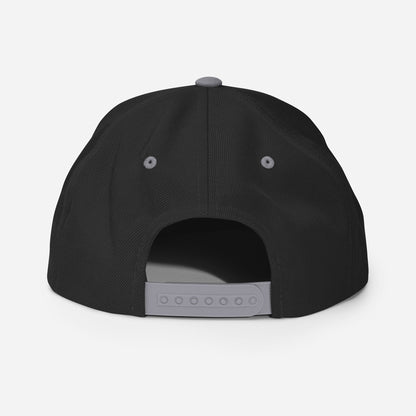 gorra snapback con logo siempre original detras