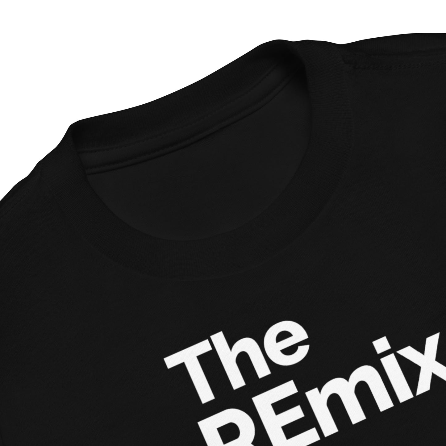 Camiseta de Niño The Remix. Color Negro. Detalle.