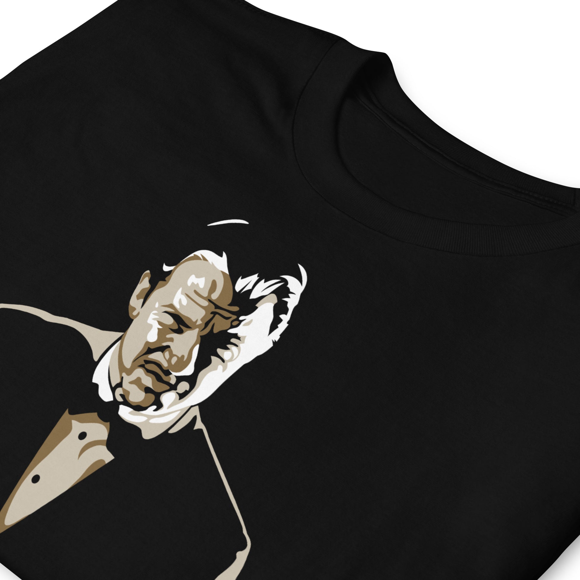 detalle de camiseta de mr wolf de pulp fiction en color negro